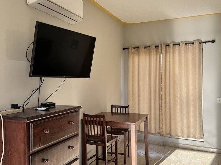 בית מלון כפרי Los Pinos Inn