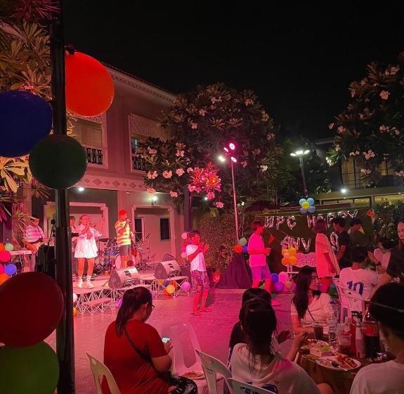 בית מלון כפרי Privacy Pattaya