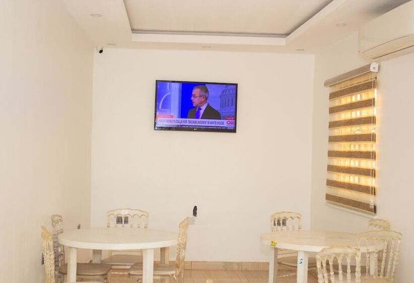 Skenyo Hotel & Apartments