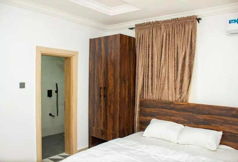 Skenyo Hotel & Apartments
