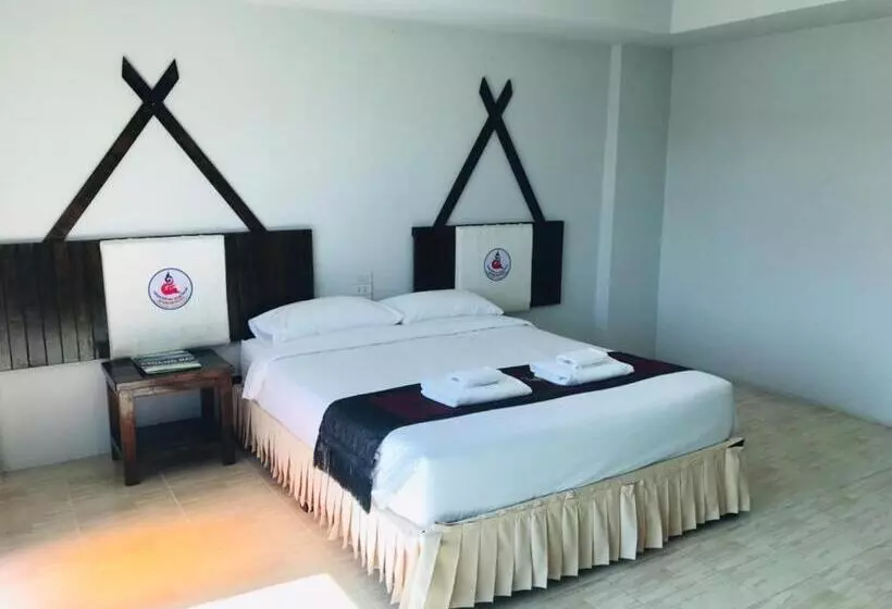 Saensukkho Green Hotel & Resort