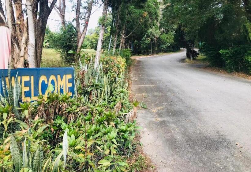 Saensukkho Green Hotel & Resort