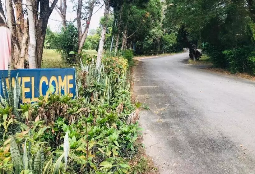 Saensukkho Green Hotel & Resort