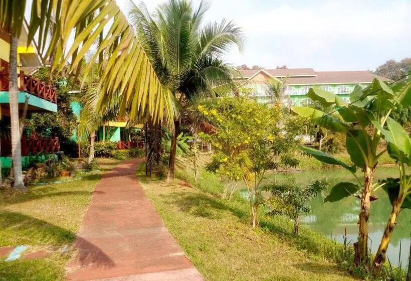 Saensukkho Green Hotel & Resort