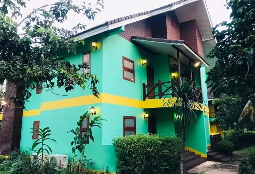 Saensukkho Green Hotel & Resort