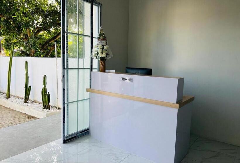 Urbanview Hotel Nimara Ngawi By Reddoorz