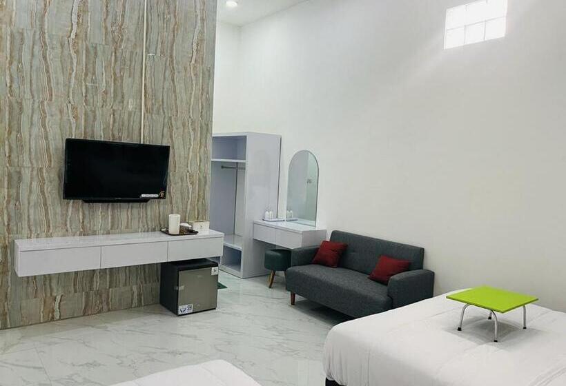 Urbanview Hotel Nimara Ngawi By Reddoorz