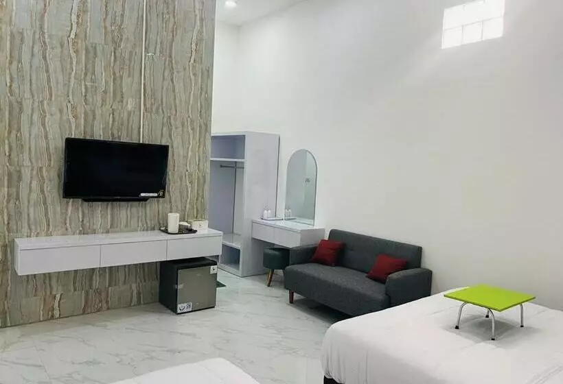 Urbanview Hotel Nimara Ngawi By Reddoorz