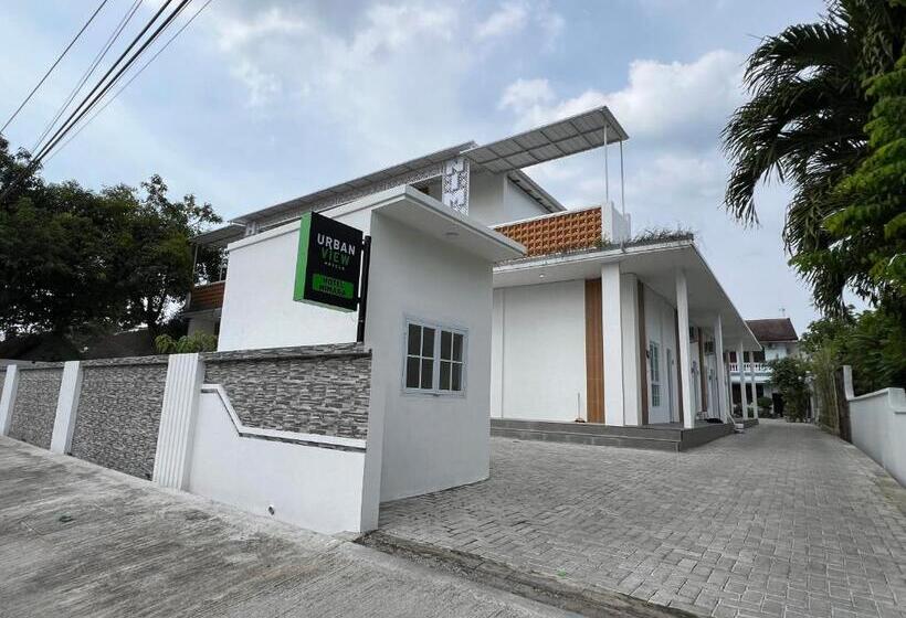 Urbanview Hotel Nimara Ngawi By Reddoorz