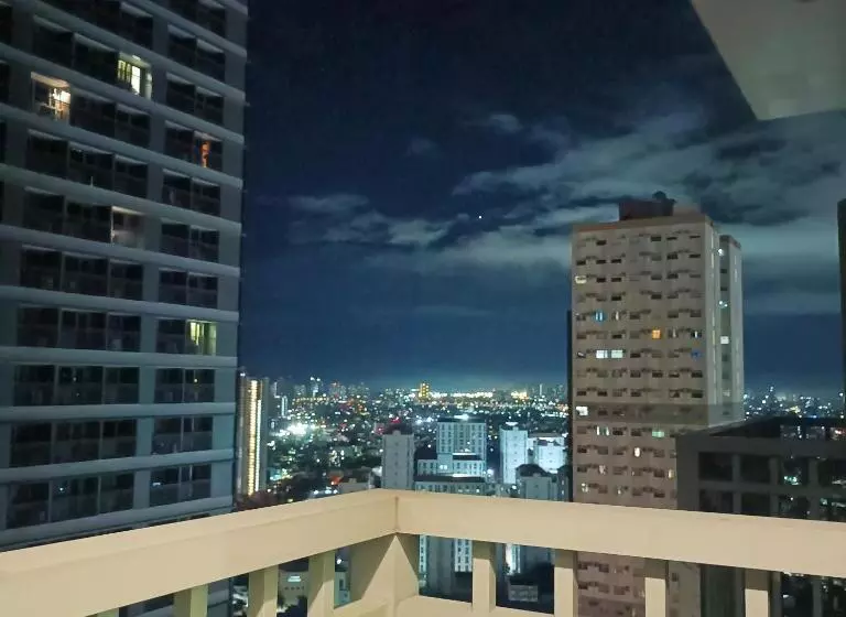 1br Condotel With Balcony At Edsa