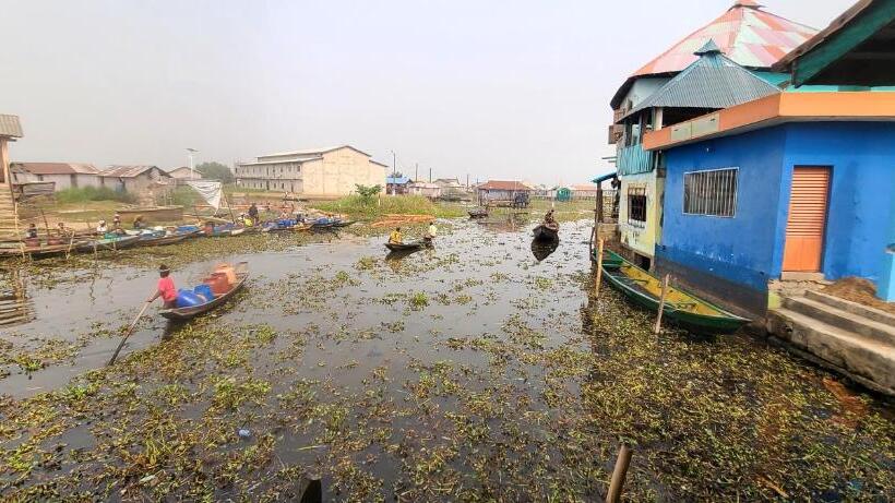 تختخواب و صبحانه Auberge Chez M