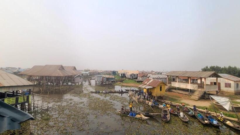 تختخواب و صبحانه Auberge Chez M