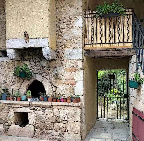 Aamiaismajoitus (B&B) Chambre D Hôte Lavande   Le Soleil Des Cévennes