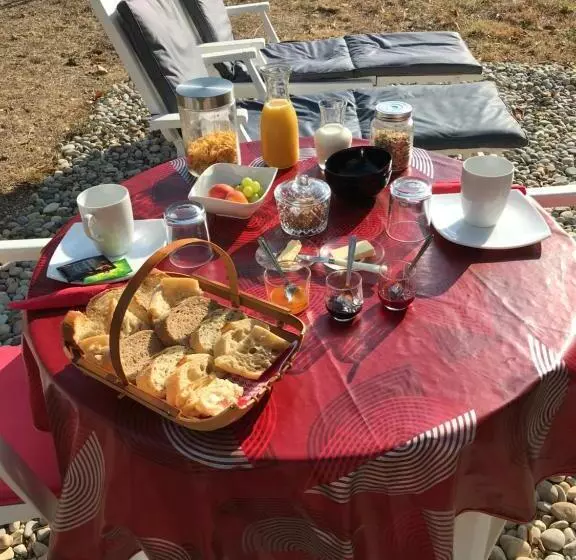 Aamiaismajoitus (B&B) Chambre D Hôte Lavande   Le Soleil Des Cévennes