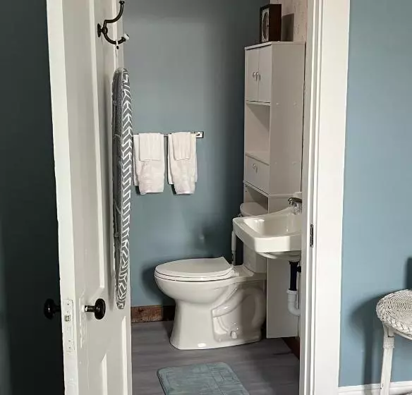 Century Elms Bed And Breakfast