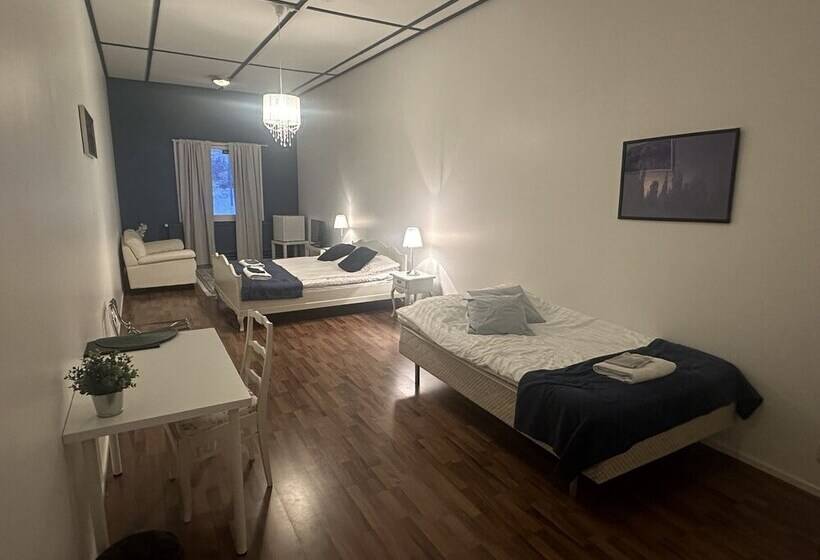 酒店 Li Keskipiste