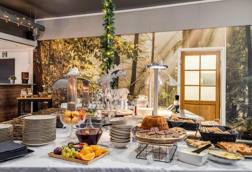 酒店 Li Keskipiste