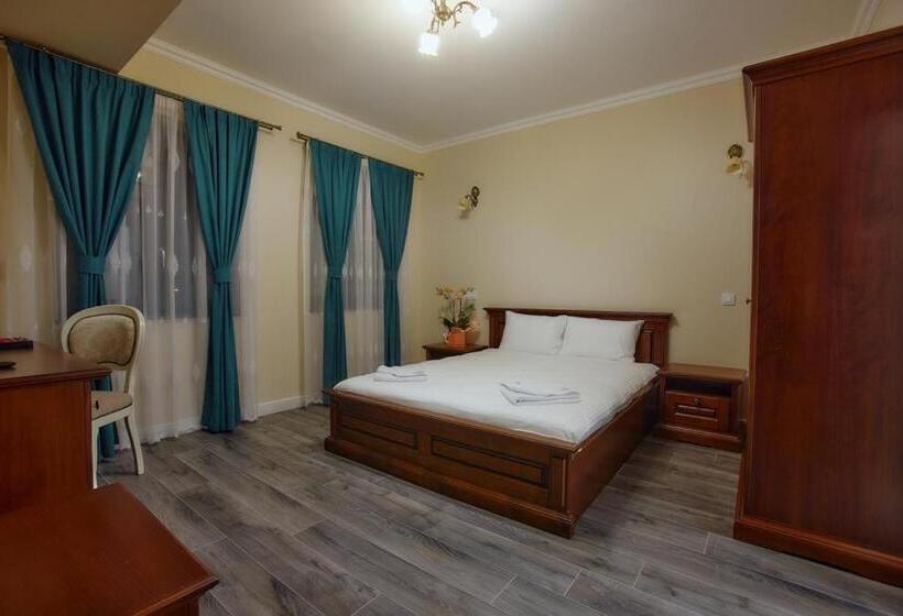 هتل Restaurant Imperium