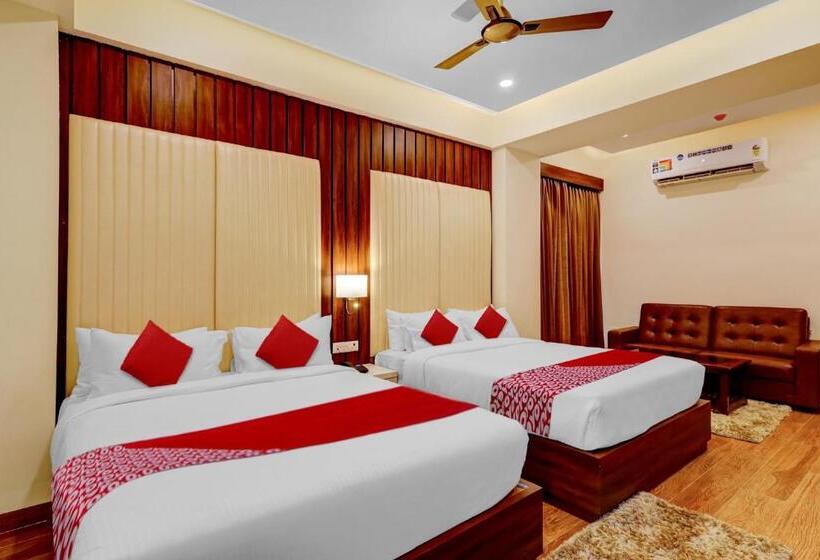 Hotelli O Sai Grand Luxurys