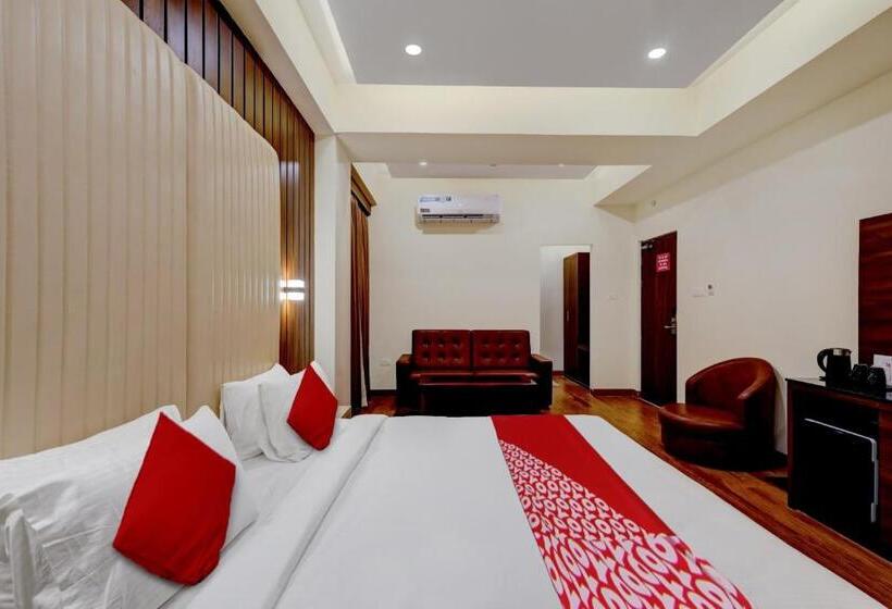 Hotelli O Sai Grand Luxurys