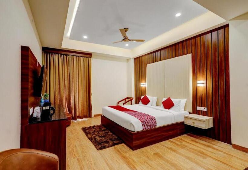 Hotelli O Sai Grand Luxurys