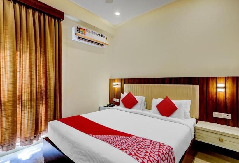 Hotelli O Sai Grand Luxurys