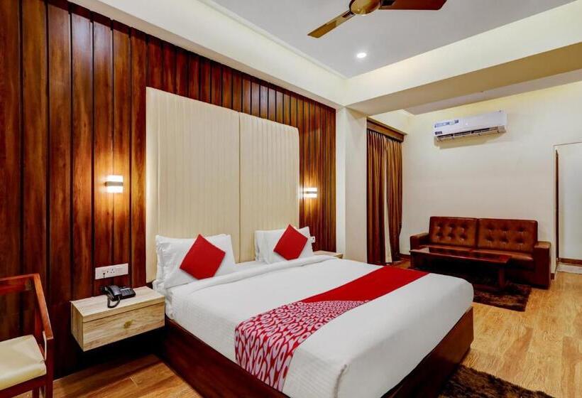 Hotelli O Sai Grand Luxurys