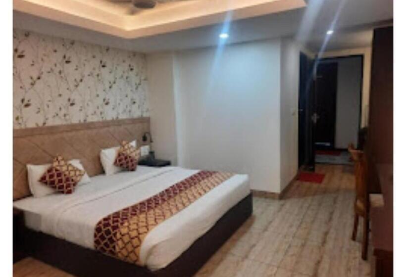 Отель Sharon Residency Madhya Pradesh