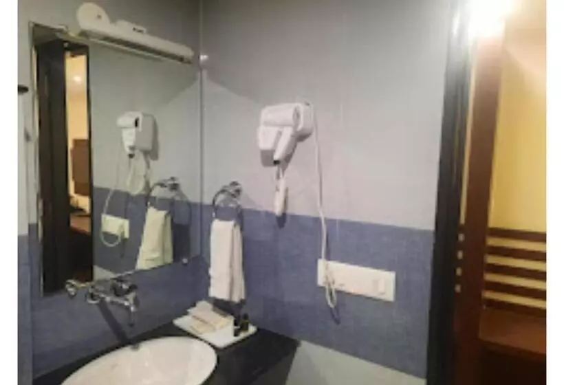 ホテル Sharon Residency Madhya Pradesh