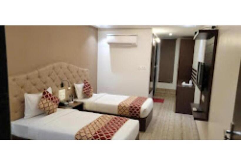 Отель Sharon Residency Madhya Pradesh