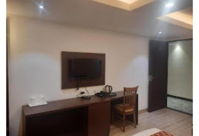 Отель Sharon Residency Madhya Pradesh