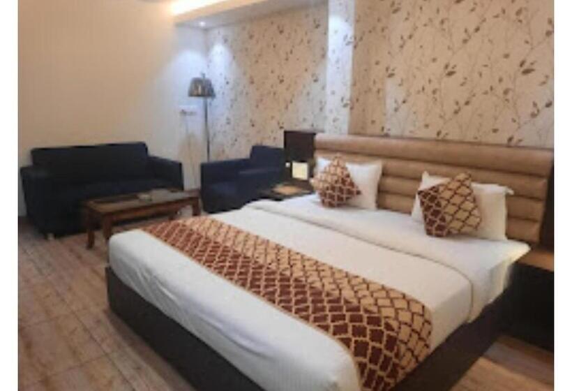 Отель Sharon Residency Madhya Pradesh