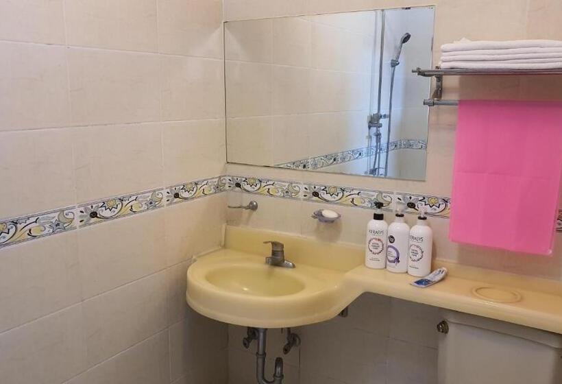 Отель Sm Resortel