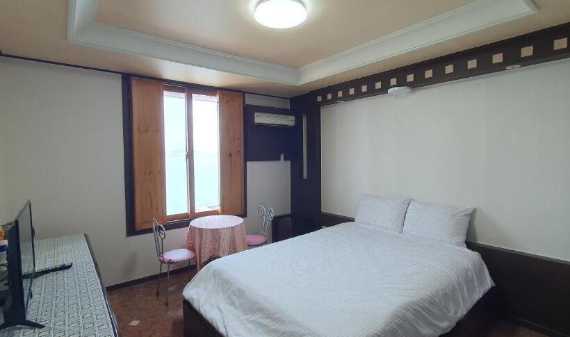 Отель Sm Resortel