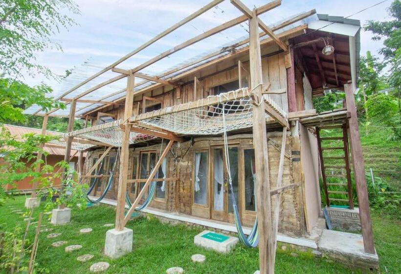 Hotel Spot On 93451 Bale Kertiasih