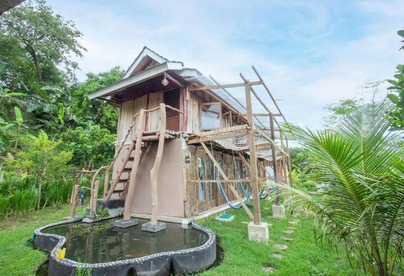 Hotel Spot On 93451 Bale Kertiasih