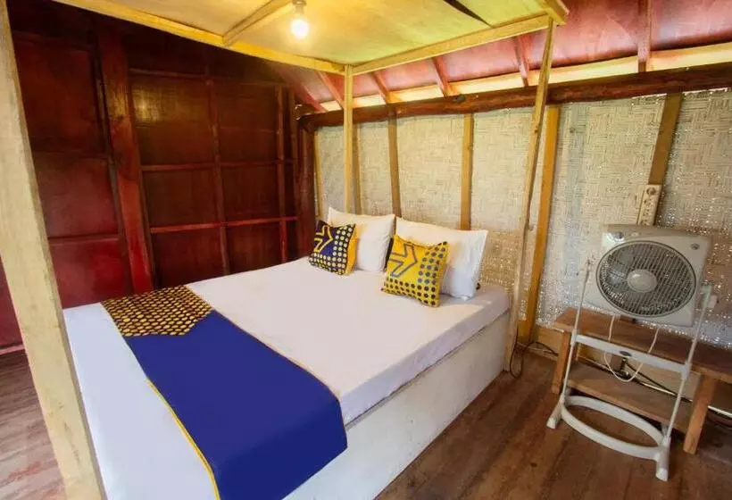 ホテル Spot On 93451 Bale Kertiasih