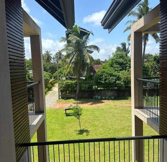 فندق Woodgrove Cabanas