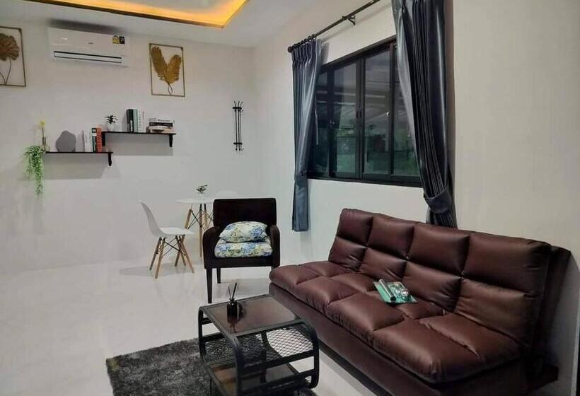 פנסיון B.leaf Villa บีลีฟ วิลล่า