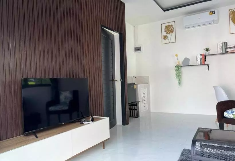 ペンション B.leaf Villa บีลีฟ วิลล่า