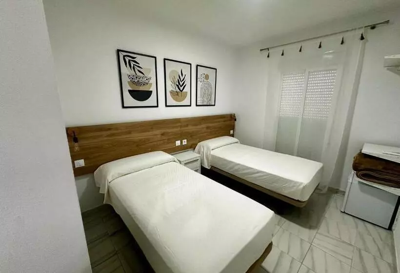 ペンション Hostal Merino Jédula