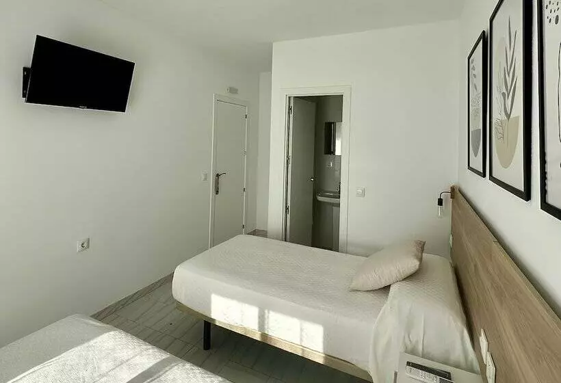 ペンション Hostal Merino Jédula