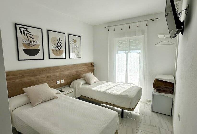 پانسیون Hostal Merino Jédula