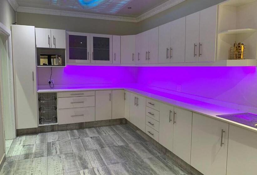 膳宿费 The Miller Place