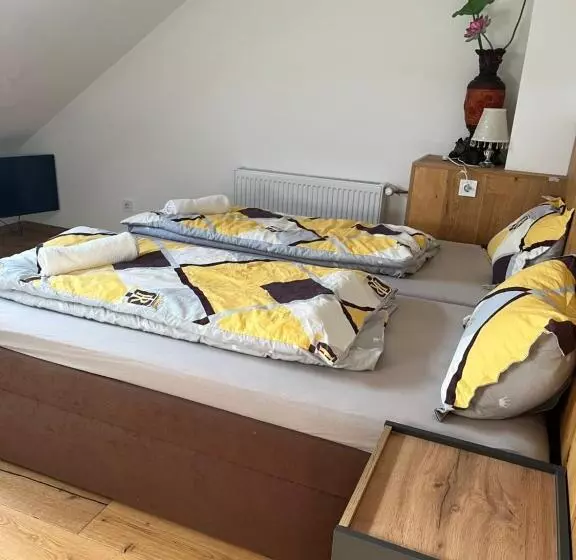 Majatalo Zimmer In Ein Haus Mit Waschmaschine