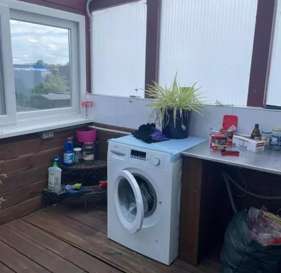 Majatalo Zimmer In Ein Haus Mit Waschmaschine