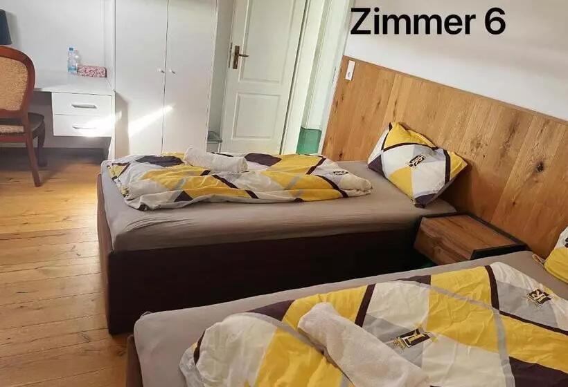 Majatalo Zimmer In Ein Haus Mit Waschmaschine