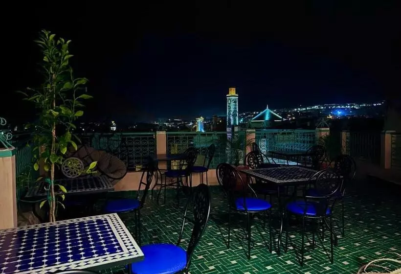 Riad Noor Medina