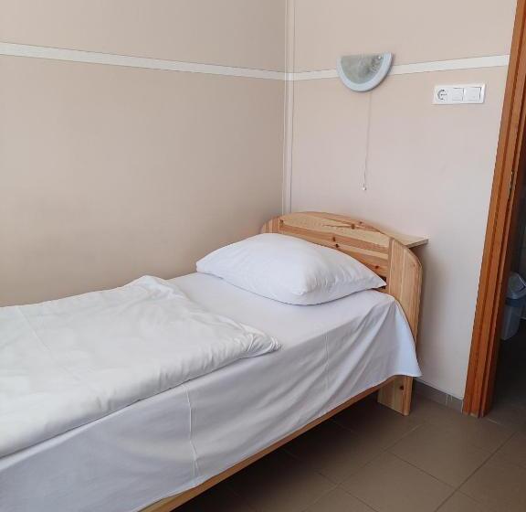 צימר Thermál Panzió Kiskunmajsa