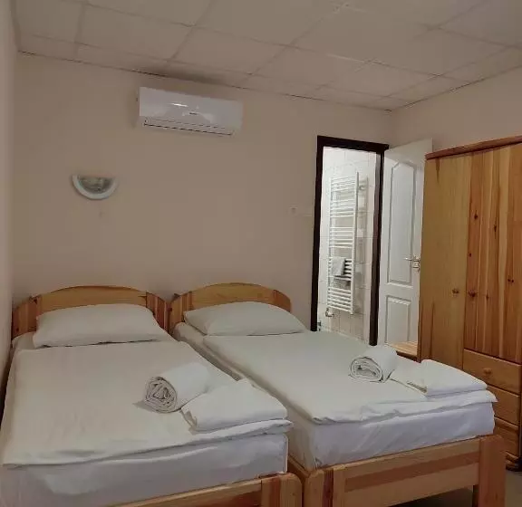 Aamiaismajoitus (B&B) Thermál Panzió Kiskunmajsa